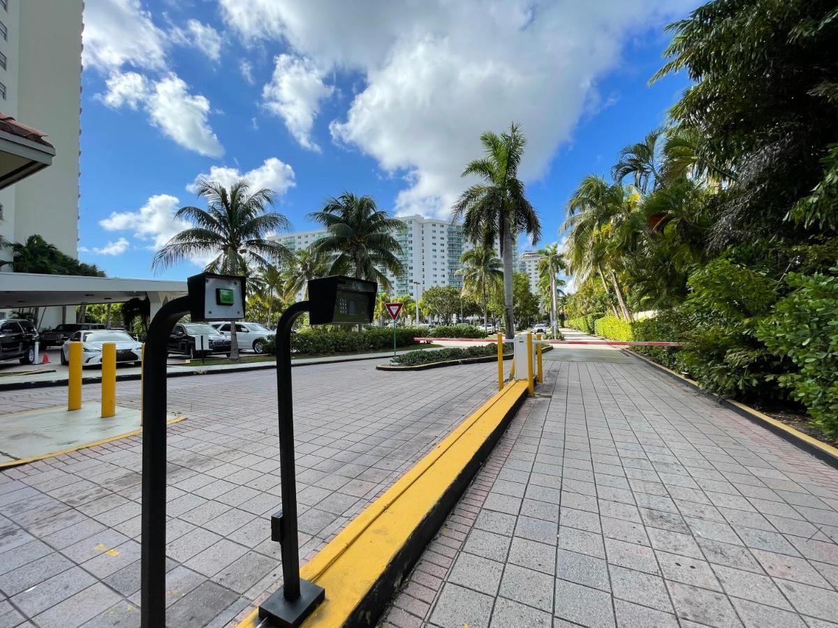 Sunny Isles Comfor Apartments Ocean Reserve ไมอามีบีช ภายนอก รูปภาพ